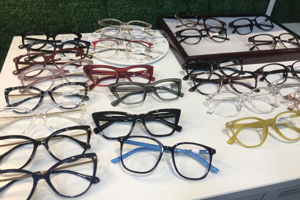 foptics prescription glasses cheap spectacles Singapore