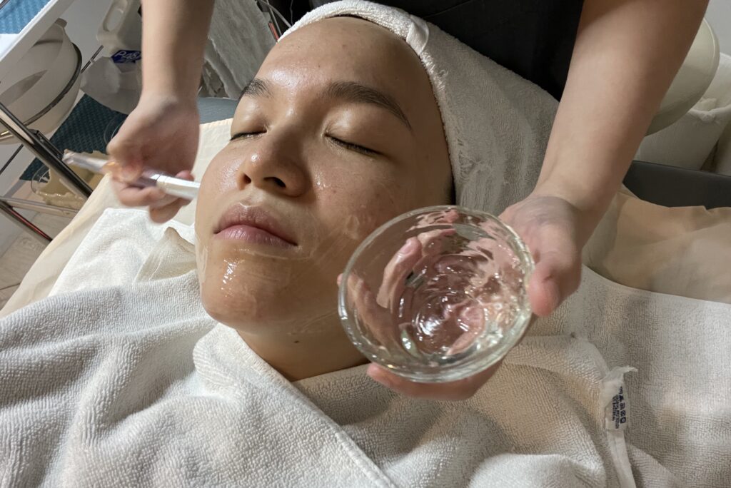 Indulgence Beauty Customised facial Extraction