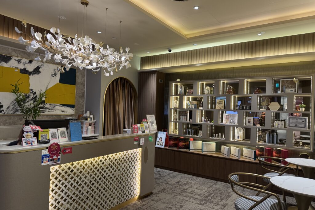 Donna Beauty Ang Mo Kio BES facial treatment