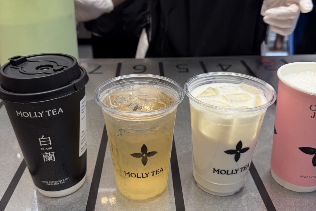 Molly Tea Singapore Orchard Central Deenise Glitz 